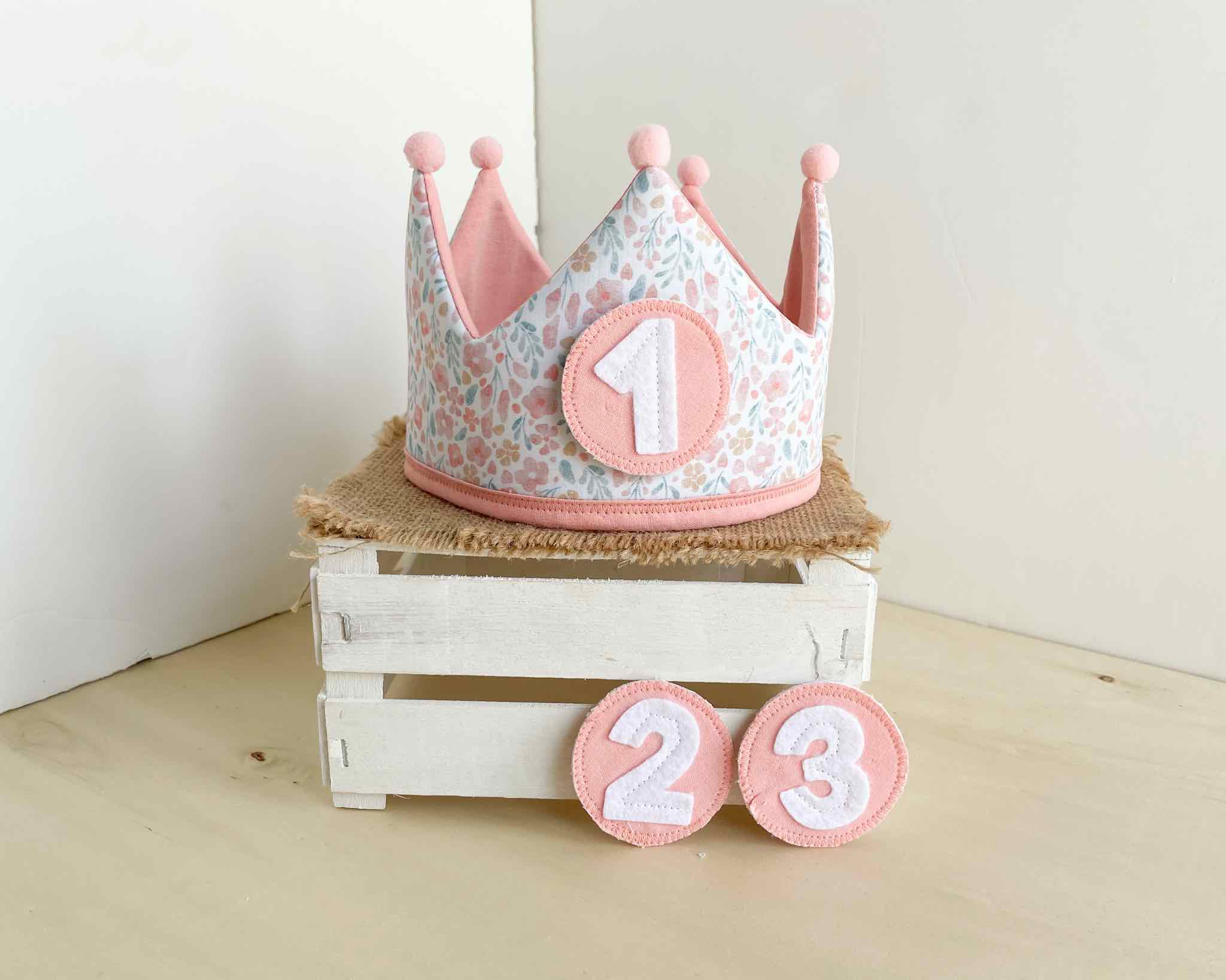 Conjunto Cumpleaños para Bebé de 1 año – Corona y Cubrepañal