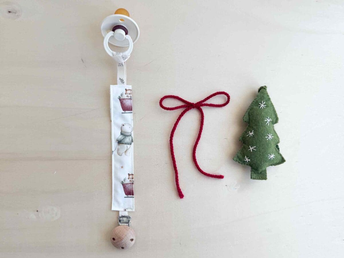 chupetero-de-tela-oso-polar