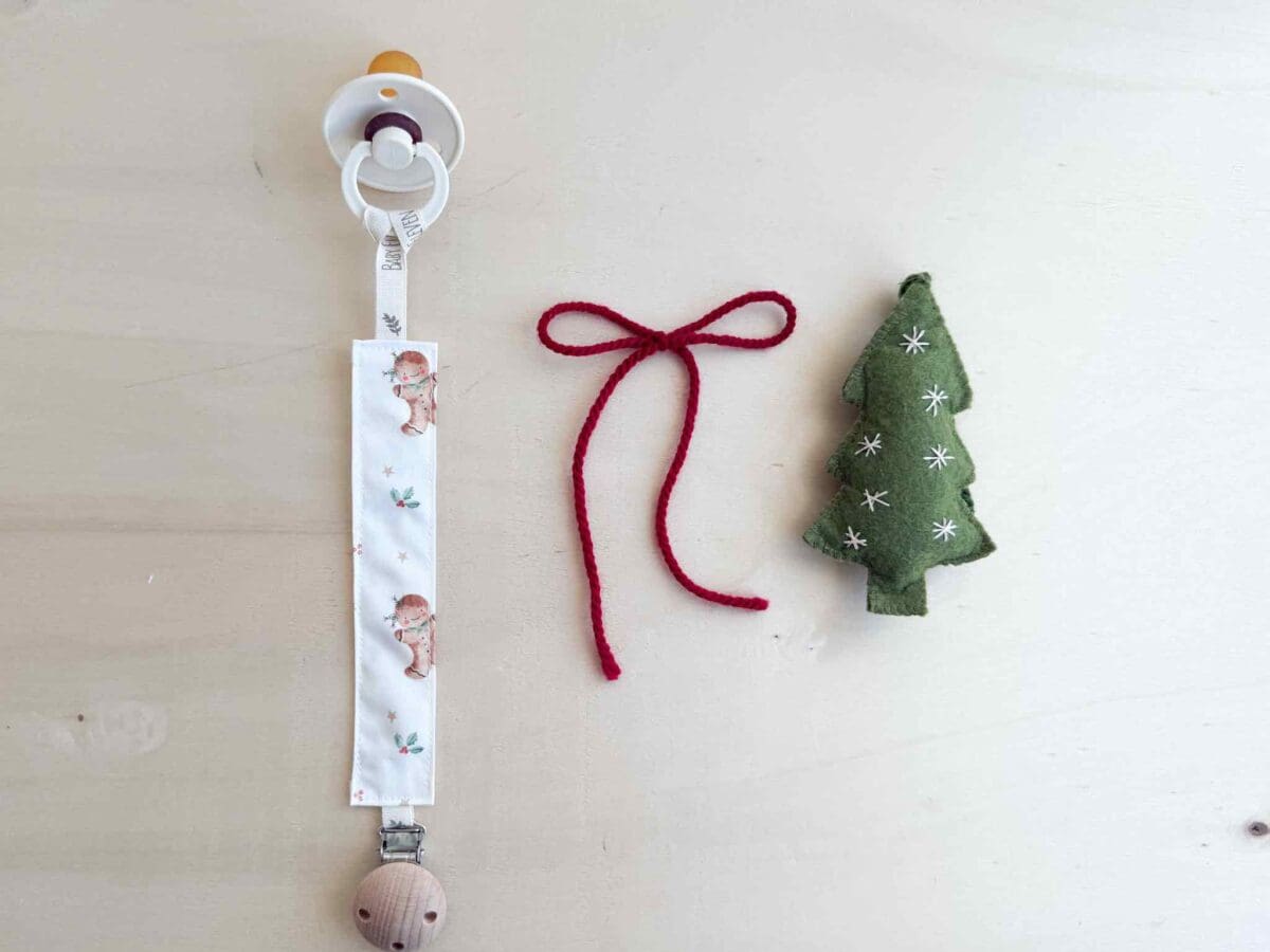 chupetero-de-tela-gingerbread