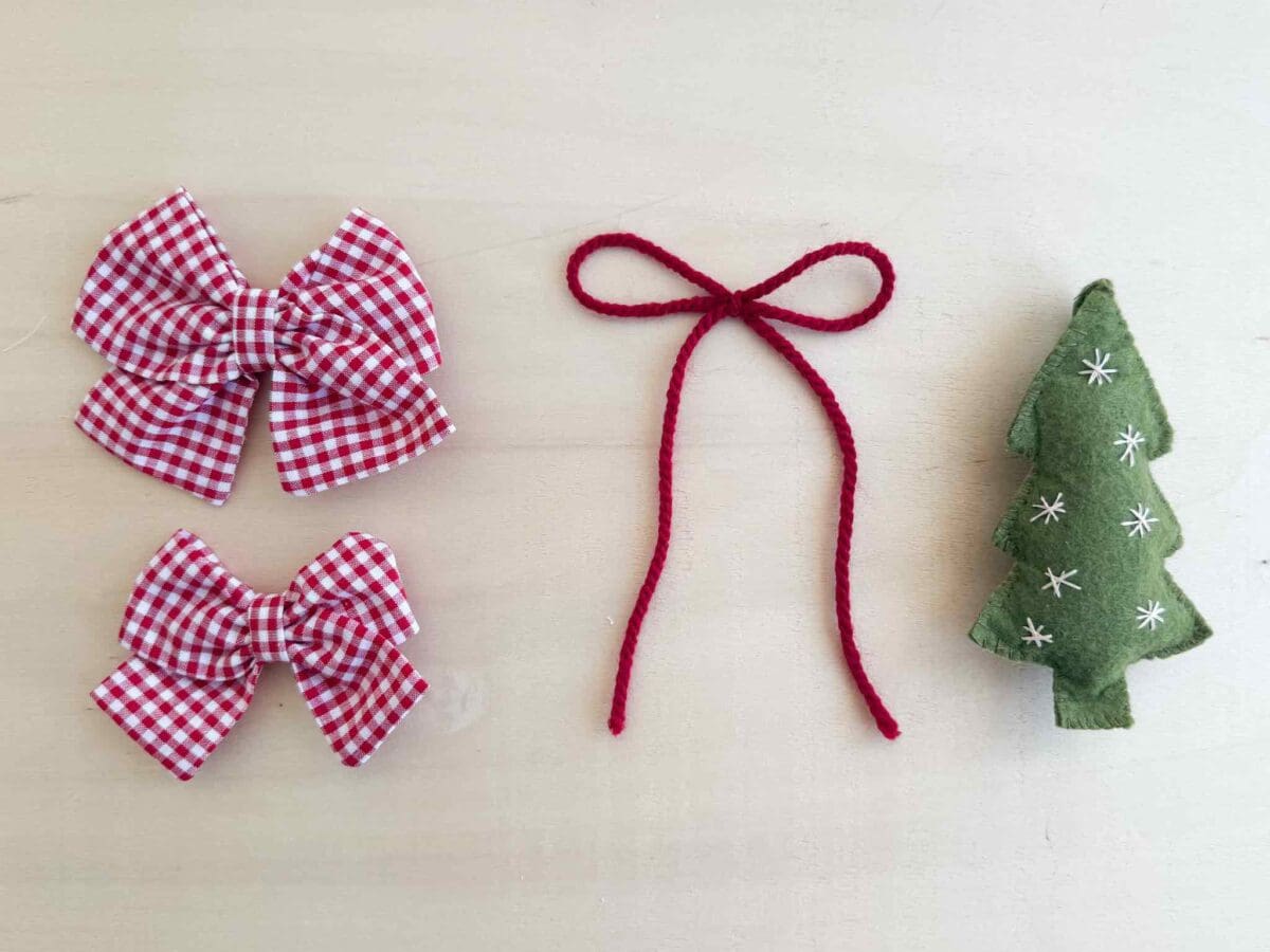 lazo-pinza-pelo-vichy-rojo