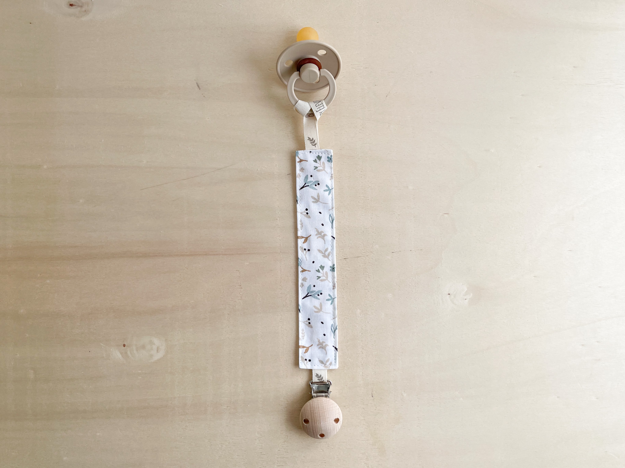 Chupetero de Tela Hojas Mint