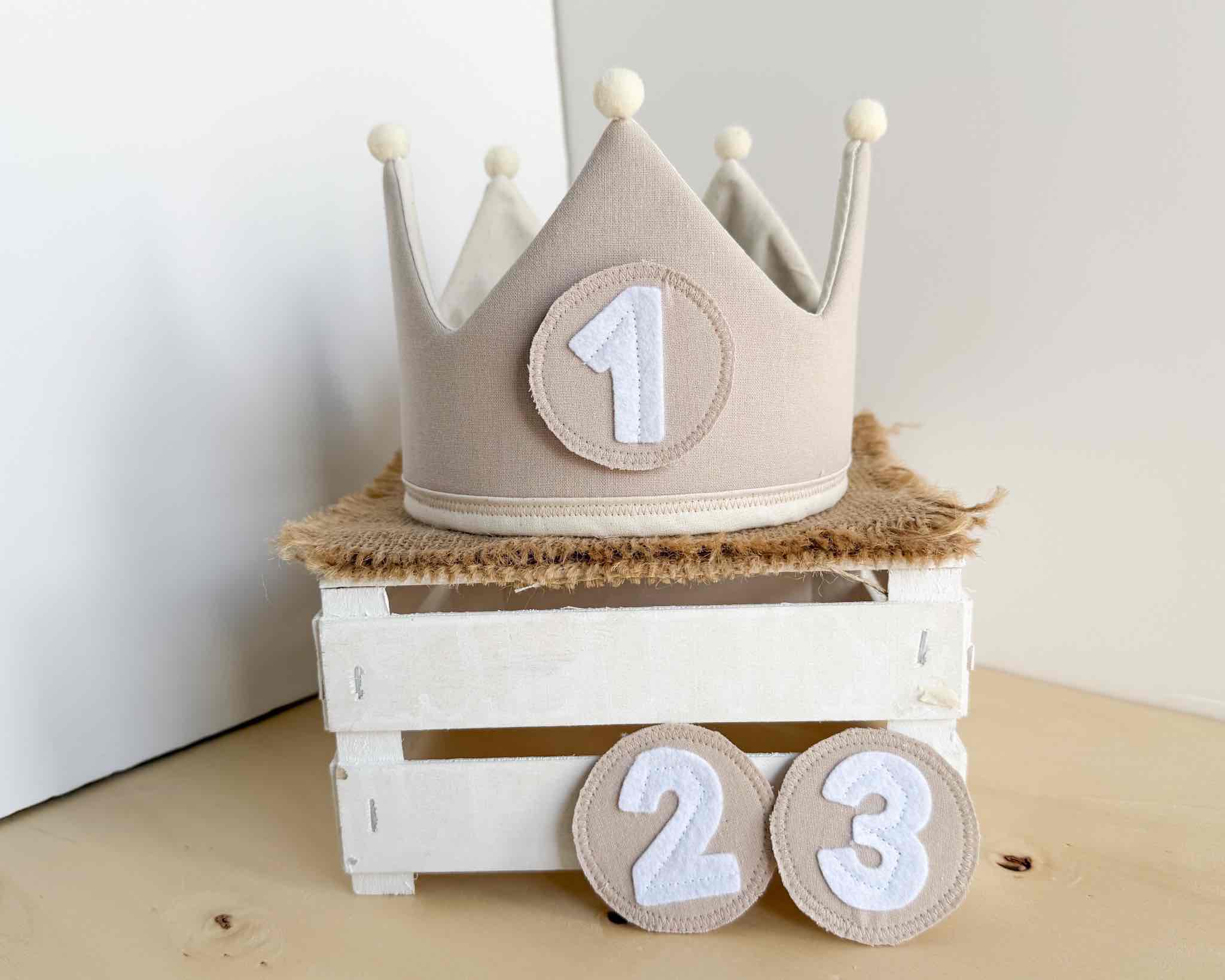 Corona Cumpleaños Lisa